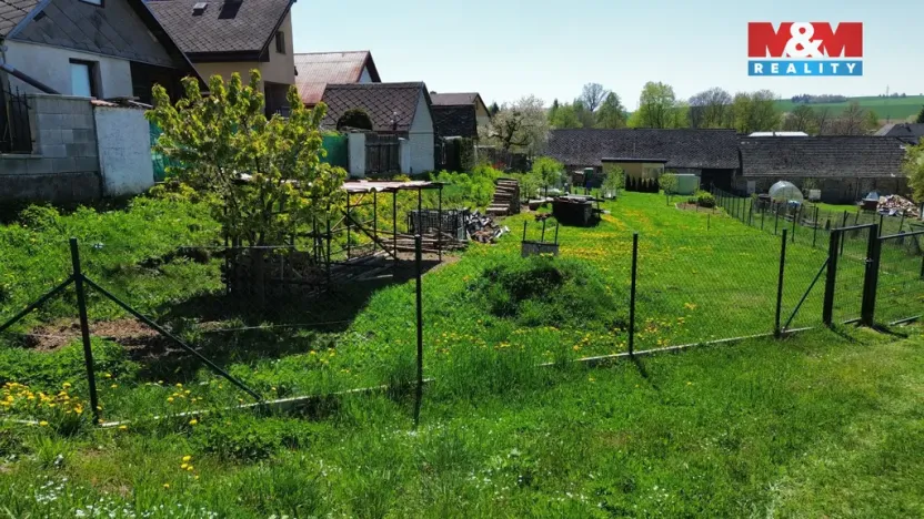 Prodej pozemku pro bydlení, Puklice, 1496 m2