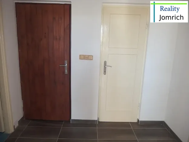 Pronájem bytu 2+1, Liberec, Na Srázu, 52 m2
