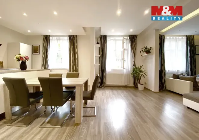 Pronájem bytu 3+kk, Praha - Střešovice, U střešovických hřišť, 95 m2