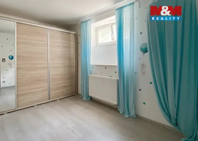 Pronájem bytu 3+kk, Praha - Střešovice, U střešovických hřišť, 95 m2