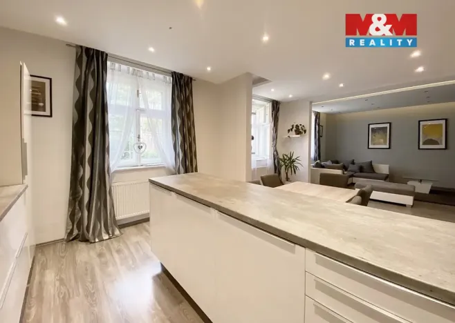 Pronájem bytu 3+kk, Praha - Střešovice, U střešovických hřišť, 95 m2