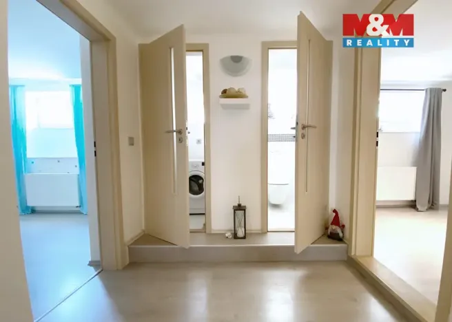 Pronájem bytu 3+kk, Praha - Střešovice, U střešovických hřišť, 95 m2