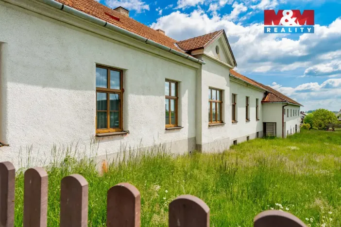 Prodej rodinného domu, Moravec, 220 m2