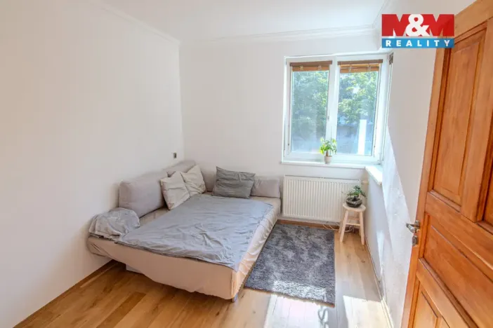 Pronájem bytu 2+kk, Praha, Názovská, 50 m2