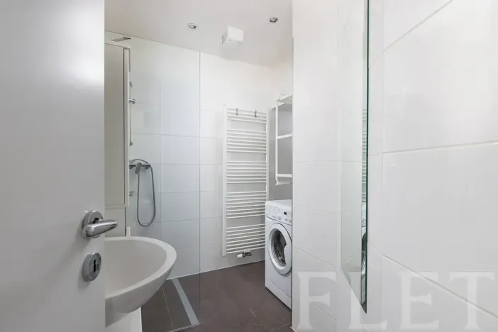Pronájem bytu 1+kk, Praha - Nové Město, Navrátilova, 30 m2