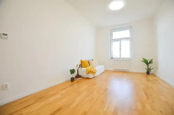 Pronájem bytu 1+kk, Praha - Vinohrady, Španělská, 28 m2
