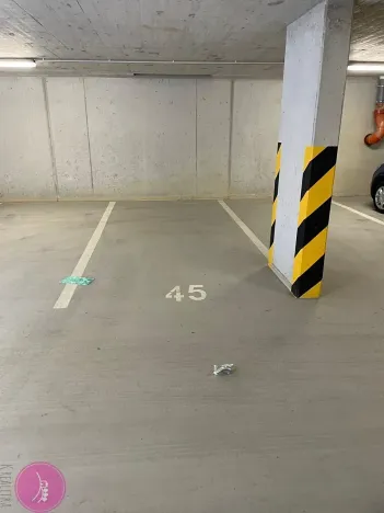 Pronájem garážového stání, Olomouc, Aloise Rašína, 13 m2