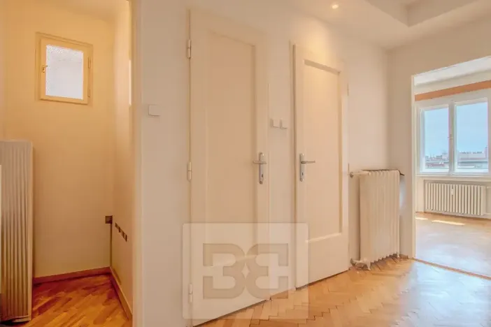 Prodej bytu 3+1, Praha - Vinohrady, Písecká, 79 m2