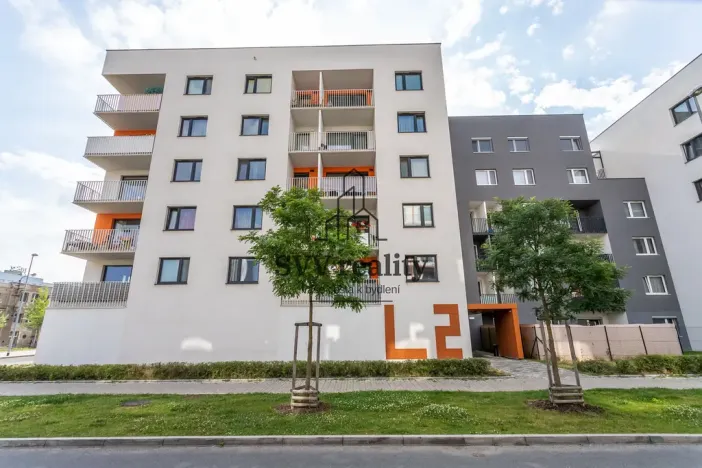 Pronájem bytu 1+kk, Praha - Vysočany, Strnadových, 34 m2
