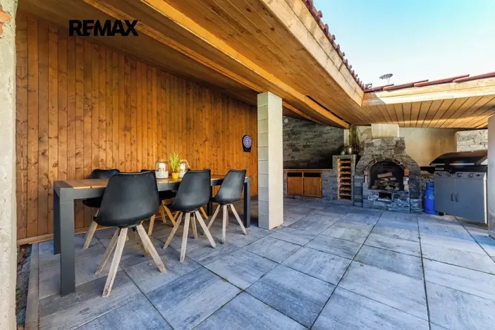 Prodej činžovního domu, Černuc, 330 m2