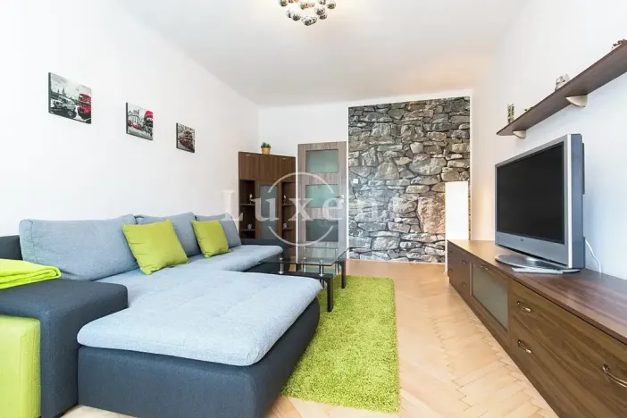 Pronájem bytu 2+1, Praha - Vokovice, Kladenská, 61 m2