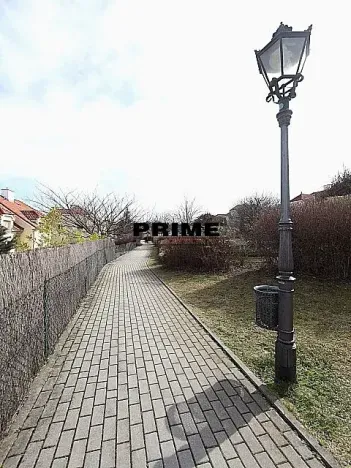 Pronájem rodinného domu, Praha - Nebušice, K vinicím, 251 m2