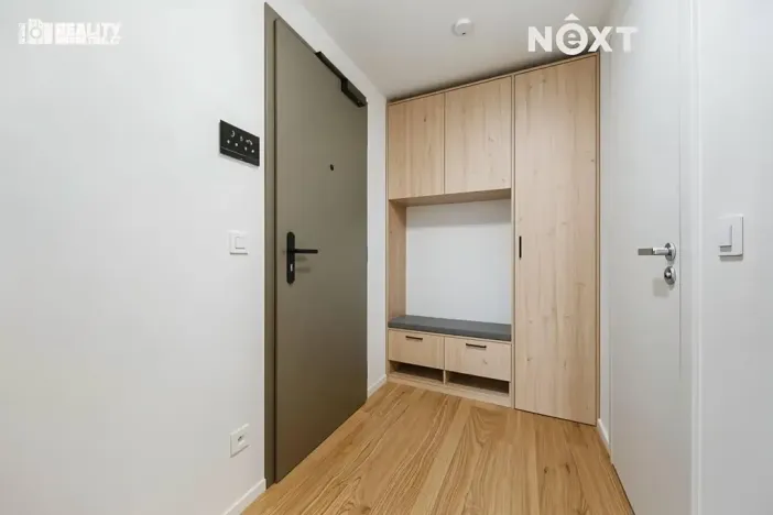 Pronájem bytu 1+kk, Brno, Bratislavská, 37 m2