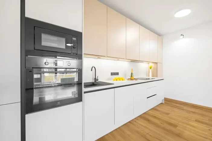Prodej bytu 3+kk, Praha - Kyje, Sicherova, 92 m2