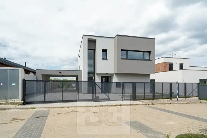 Pronájem rodinného domu, Praha - Stodůlky, Čeřovského, 147 m2