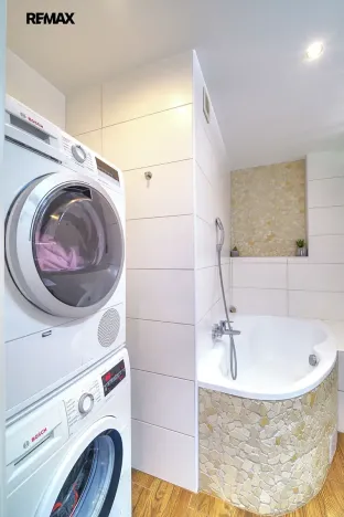 Prodej bytu 3+1, Plzeň, náměstí Generála Píky, 77 m2