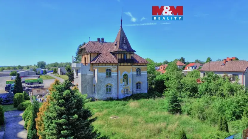 Prodej rodinného domu, Nový Bydžov, Třída B. Smetany, 400 m2