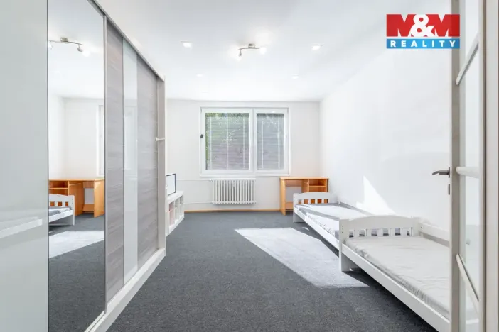 Prodej bytu 3+1, Třebíč - Borovina, Zahraničního odboje, 74 m2