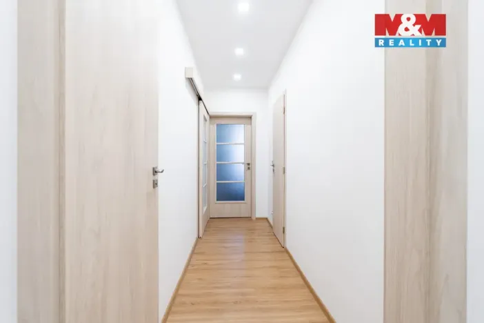 Prodej bytu 3+1, Třebíč - Borovina, Zahraničního odboje, 74 m2