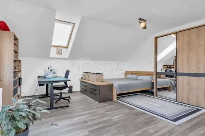 Prodej rodinného domu, Šestajovice, 255 m2