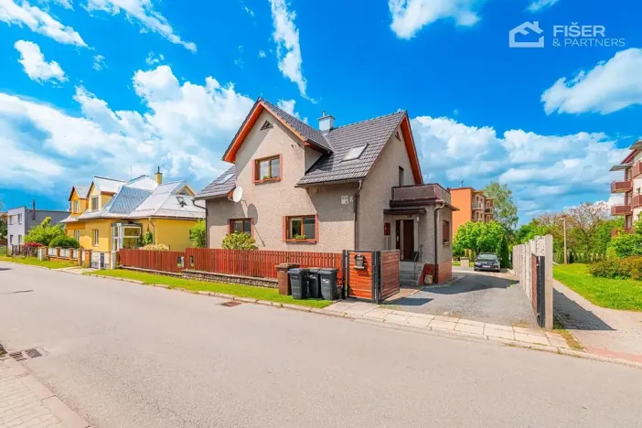 Prodej vícegeneračního domu, Valašské Meziříčí, Na Vyhlídce, 162 m2