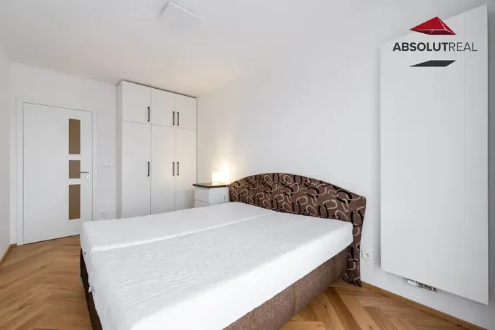 Pronájem bytu 2+kk, Brno, Poděbradova, 69 m2