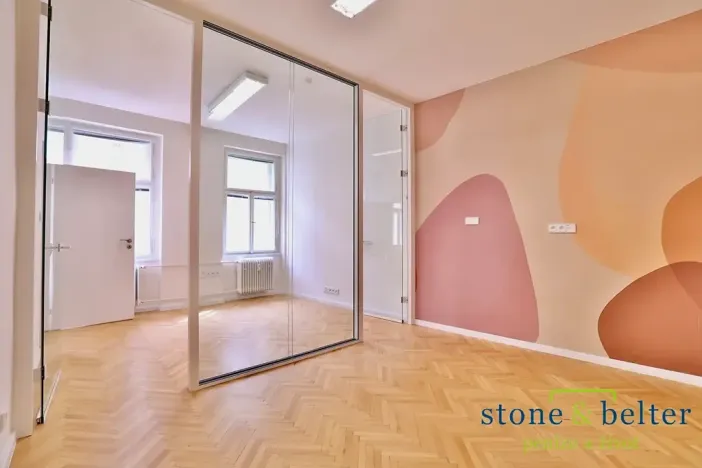 Pronájem kanceláře, Praha - Nové Město, Malá Štěpánská, 126 m2
