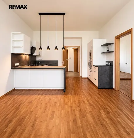 Pronájem bytu 2+kk, Praha - Žižkov, Jagellonská, 45 m2