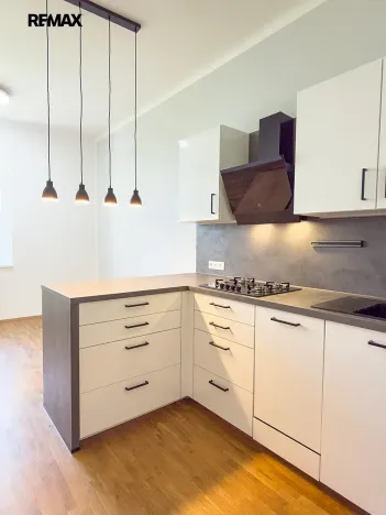 Pronájem bytu 2+kk, Praha - Žižkov, Jagellonská, 45 m2