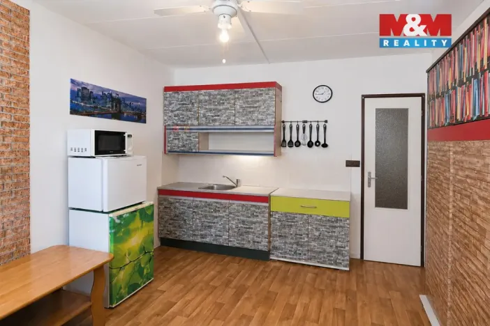 Prodej bytu 1+kk, Nejdek, J. A. Gagarina, 21 m2