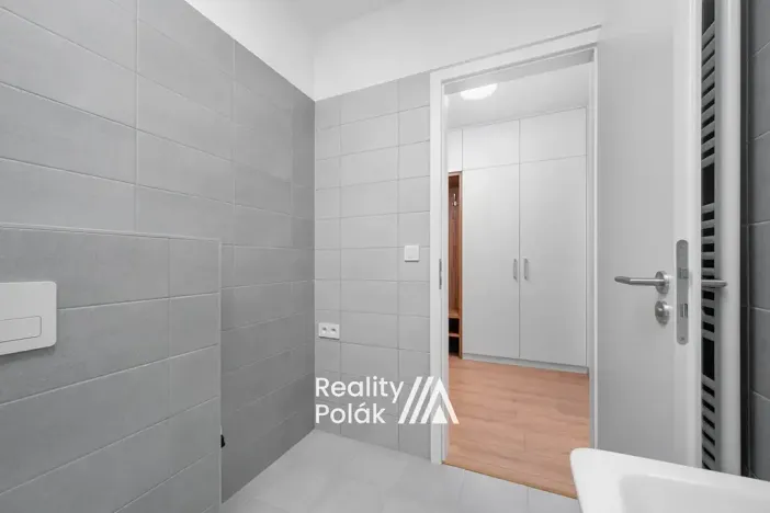 Pronájem bytu 1+kk, Liberec, Tovární, 37 m2