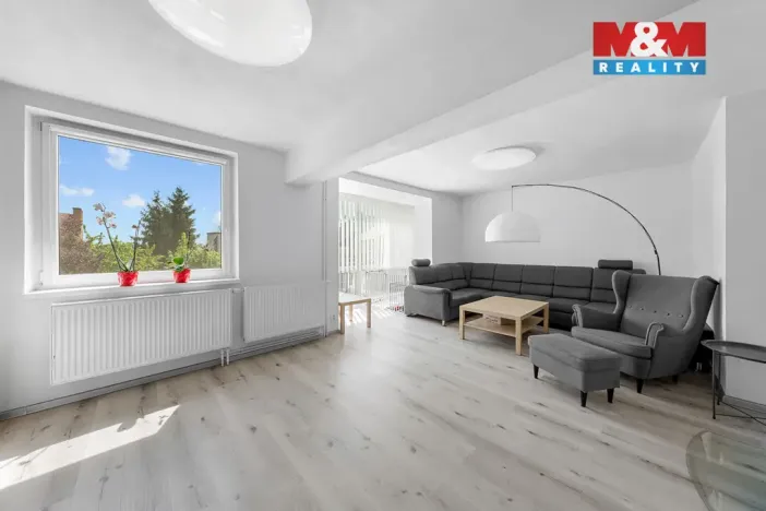 Prodej rodinného domu, Chlumec, Chlumecká, 260 m2
