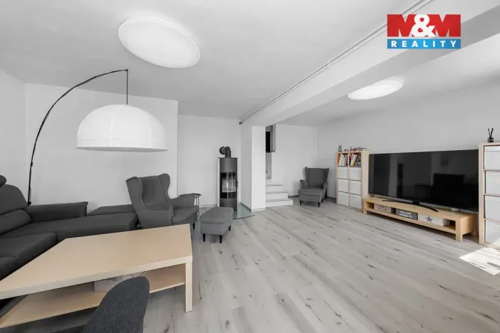Prodej rodinného domu, Chlumec, Chlumecká, 260 m2