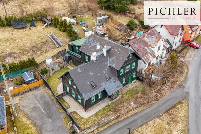 Prodej rodinného domu, Stříbrná, 341 m2