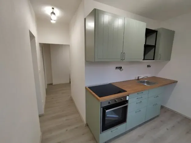 Pronájem bytu 3+1, Praha - Malešice, Počernická, 72 m2