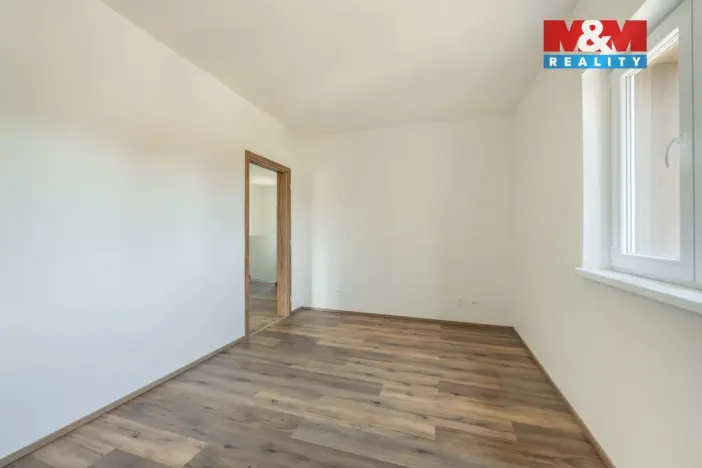 Prodej bytu 4+kk, Králův Dvůr, 97 m2