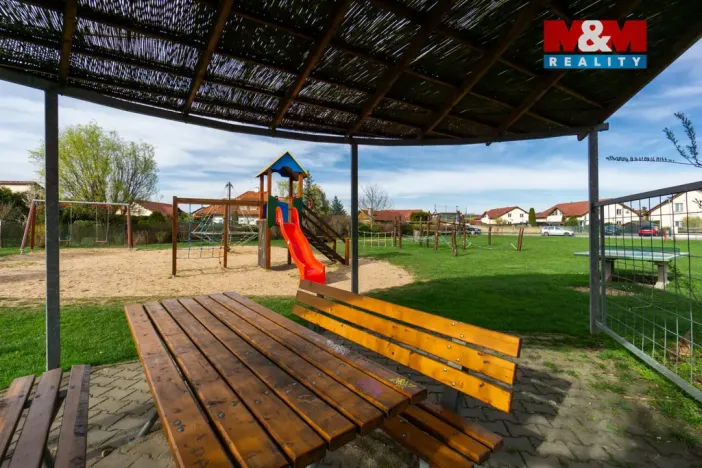 Pronájem bytu 2+1, Holice, Ottmarova, 62 m2