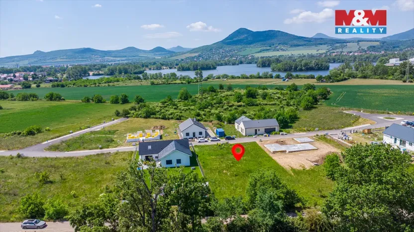 Prodej pozemku pro bydlení, Píšťany, 1098 m2