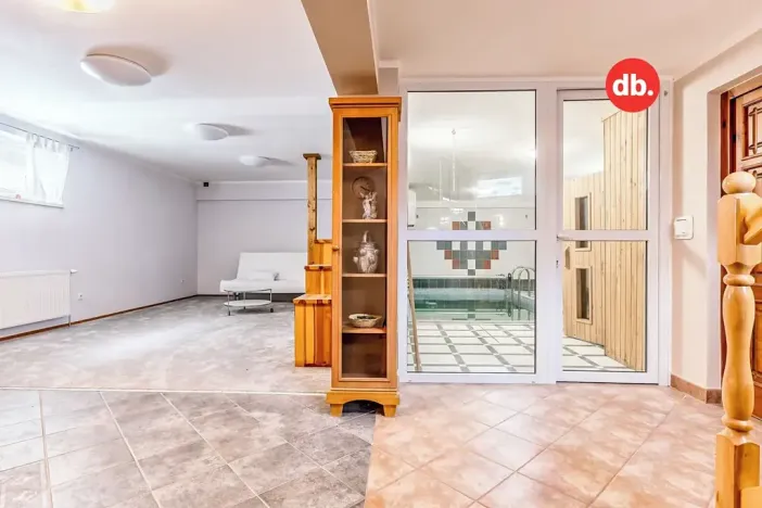 Prodej rodinného domu, Karlovy Vary, Krokova, 280 m2