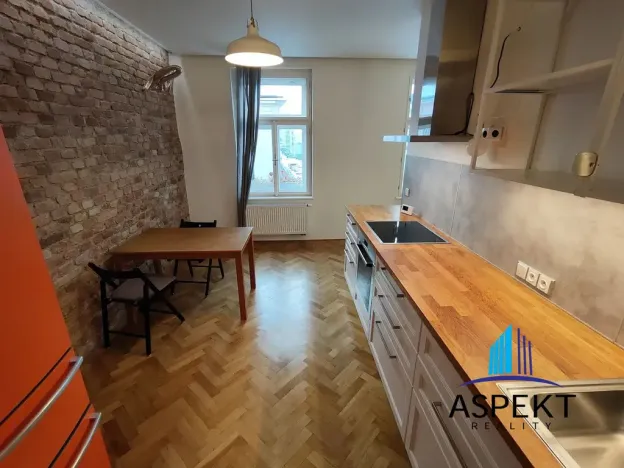 Pronájem bytu 2+1, Praha - Žižkov, Hartigova, 71 m2