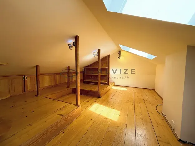 Pronájem bytu 3+1, České Budějovice, Hroznová, 89 m2