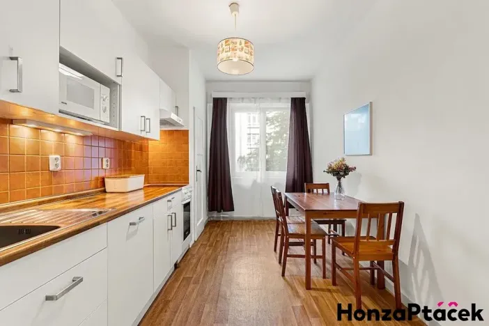 Prodej bytu 2+1, Praha - Vršovice, Lvovská, 72 m2