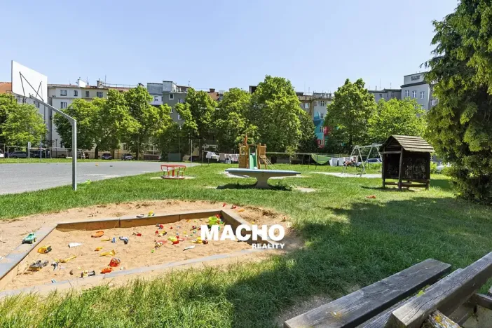 Pronájem bytu 3+1, Plzeň, Politických vězňů, 79 m2