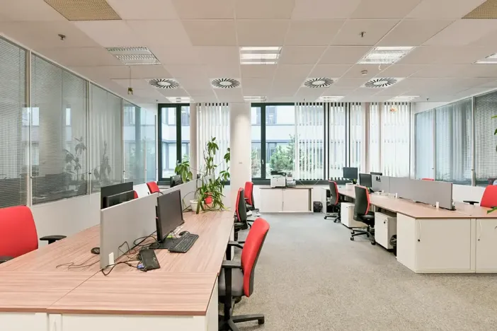 Pronájem kanceláře, Praha - Stodůlky, Siemensova, 1200 m2