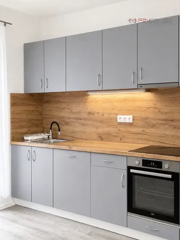 Pronájem bytu 1+kk, Kladno, Pavlisova, 30 m2