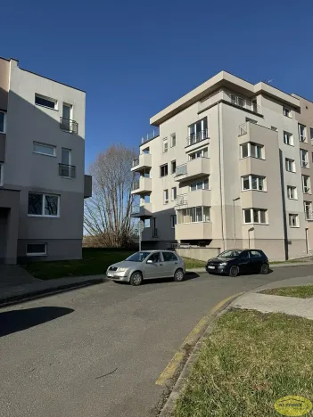Pronájem bytu 2+kk, Kroměříž, Nitranská, 57 m2