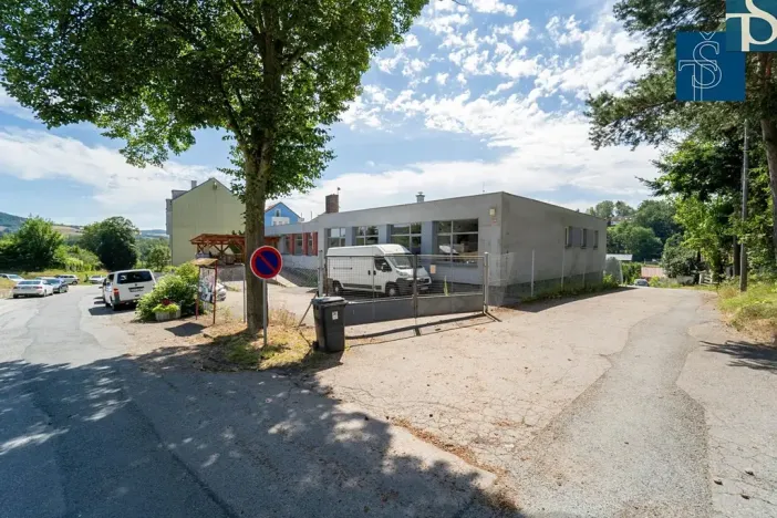 Prodej výrobních prostor, Mrač, 1020 m2