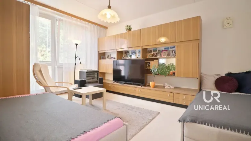 Prodej bytu 3+1, Brno - Komín, Řezáčova, 75 m2