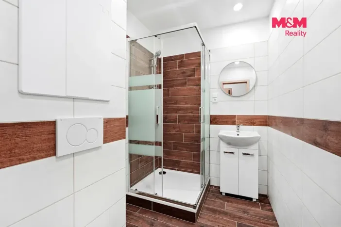 Pronájem bytu 2+1, Česká Lípa, Železničářská, 61 m2