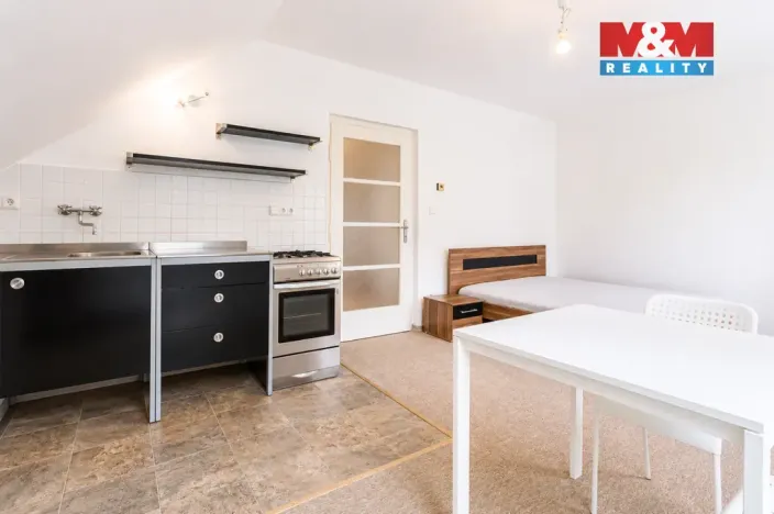 Pronájem bytu 1+kk, Praha - Libeň, Kundratka, 42 m2